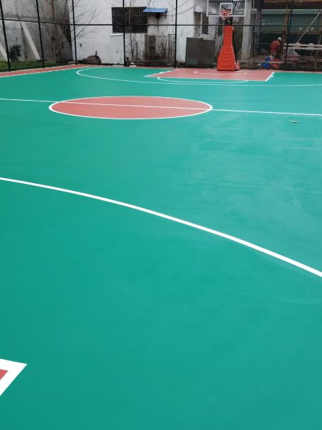灵璧 球场长期使用易出现地面开裂